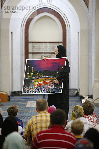 Besuch der Jumeirah-Moschee in Dubai. Eine Gelegenheit  mehr über den Islam in den Vereinigten Arabischen Emiraten zu erfahren