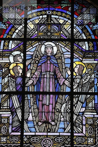 Basilika Notre Dame de Brebieres  Glasmalerei von Jacques Gruber.