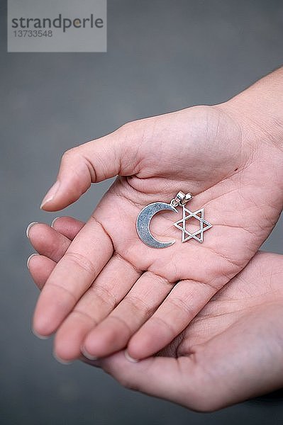 Christliche und muslimische Symbole
