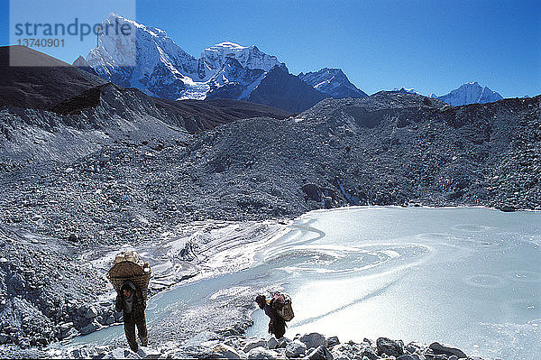 Sherpas im Himalaya