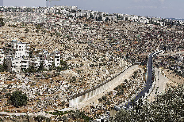 Israelische Straße im Westjordanland