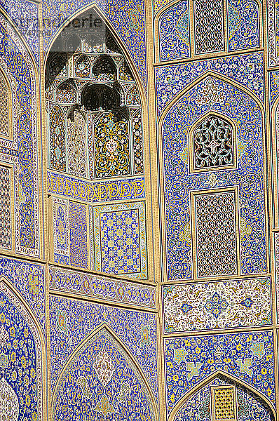 Jameh-Moschee  Mosaikfliesendetail Isfahan  Provinz Isfahan  Iran