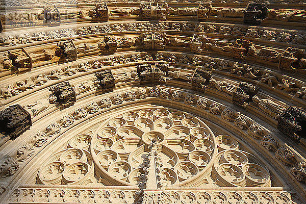 Kathedrale Saint-Corentin  Quimper Tympanon der Westpforte