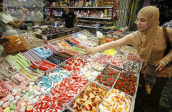 Süßwarengeschäft auf dem Jerusalemer Altstadtmarkt