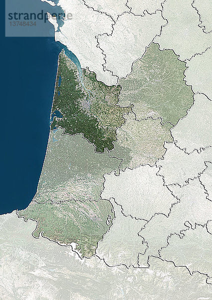 Satellitenbild des Departements Gironde in Aquitanien  Frankreich. Im Westen grenzt es an den Atlantischen Ozean. Das Gebiet ist bekannt für die Weinregion Bordeaux. Dieses Bild wurde aus Daten zusammengestellt  die von den Satelliten LANDSAT 5 und 7 erfasst wurden.