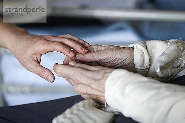 Geriatrische Dienste  Älteres Leben im Krankenhaus.
