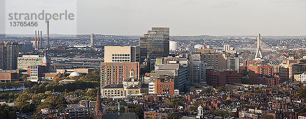 Panorama von Beacon Hill und Cambridge  Boston  Massachusetts  USA