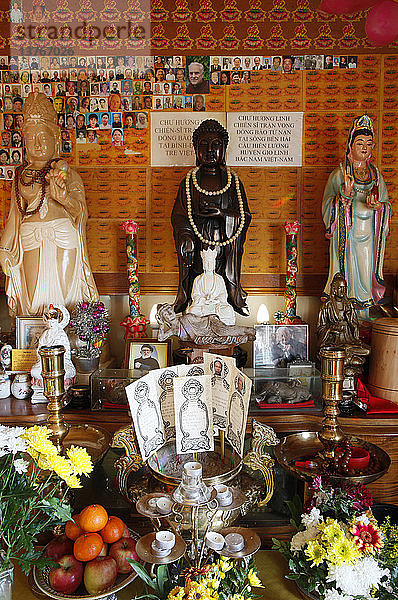 ' Tu An Buddhistischer Tempel. Ahnen&akut; Altar '
