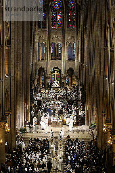 Das Hauptschiff der Kathedrale Notre Dame.