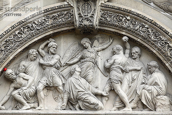 Paris  Frankreich  Kirche Saint-Etienne-du-Mont  Martyrium von Saint-Atienne auf dem Giebel  von Gabriel-Jules Thomas (1863)  '