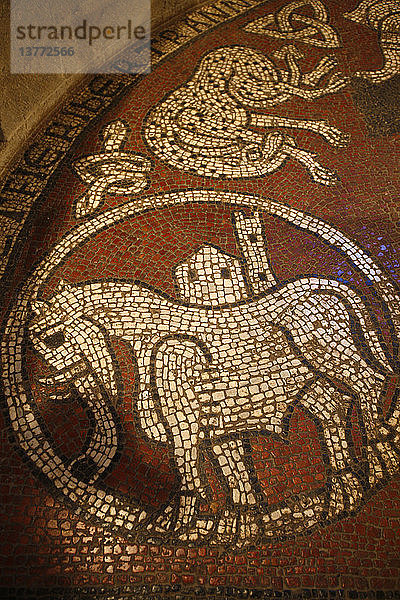 Mosaik in der Klosterkirche Ganagobie aus dem 12.