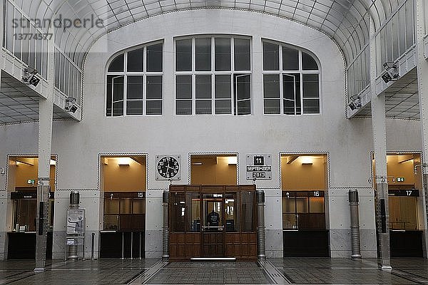 Das Gebäude der Österreichischen Postsparkasse ist ein berühmtes modernistisches Gebäude in Wien  das von dem Architekten Otto Wagner entworfen und gebaut wurde.