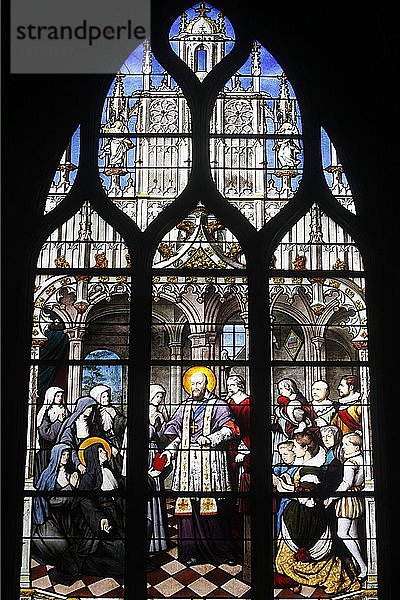 Glasmalerei in der Kirche Saint Severin  Saint Francois de Sales  Gründer des Ordens der Heimsuchung.