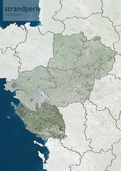 Satellitenbild des Departements Vendee in Pays-de-la-Loire  Frankreich. Es grenzt im Westen an den Atlantik und umfasst die Inseln Ile d´Yeu und Noirmoutier. Dieses Bild wurde aus Daten zusammengestellt  die von den Satelliten LANDSAT 5 und 7 aufgenommen wurden.