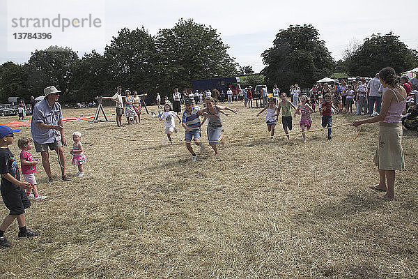 Kinderlauf  Butley Flower Show Dorffest  Butley  Suffolk  England