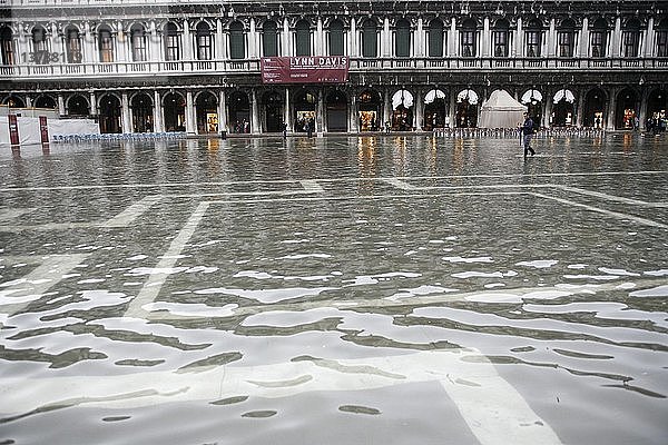 Überschwemmung auf dem Markusplatz.