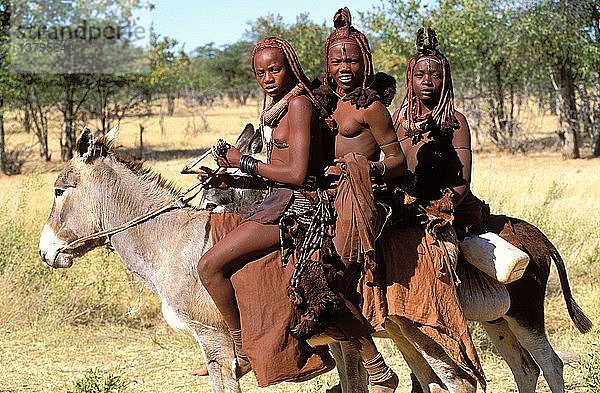 Das Volk der Himba im Kaokoland   Epopa  Namibia.
