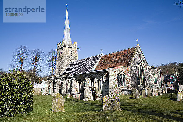 Pfarrkirche Saint Peter im Dorf Yoxford  Suffolk  England