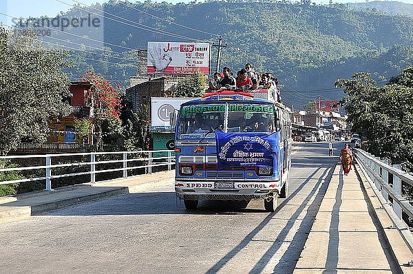 Nepalesischer Bus.