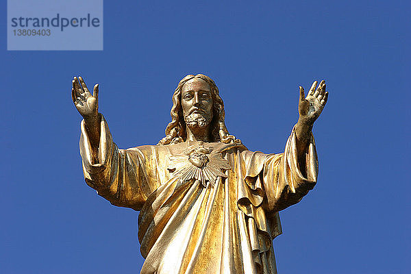Statue von Jesus Christus. Basilika von Fatima