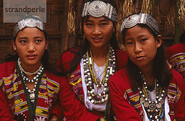 Miji-Frauen in traditioneller Tracht  Arunachal Pradesh  Indien