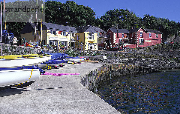 Dorf Glandore und Hafen  Grafschaft Cork  Irland
