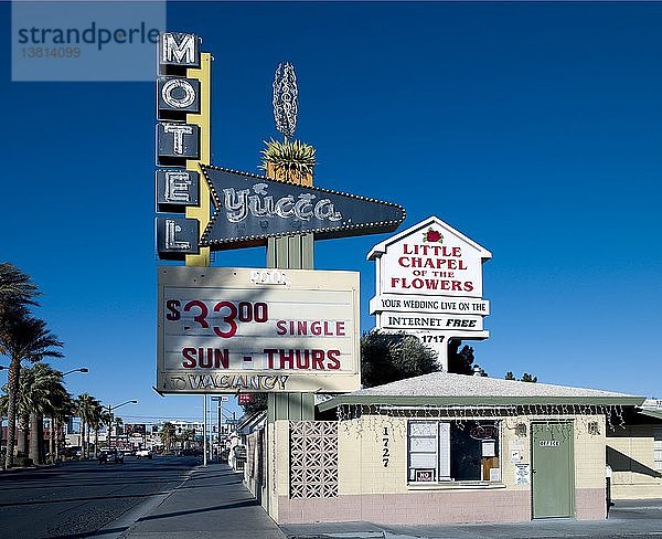 Alte Motels und historische Neonkunst in Las Vegas  Nevada 2006