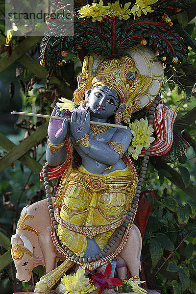 Krishna-Statue im Bhaktivedanta Manor ISKCON (Hare Krishna) Tempel