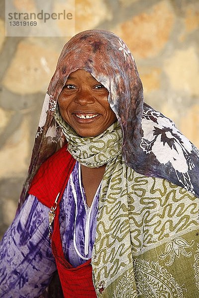 Berberin im Dorf Toujane  Toujane  Tunesien.