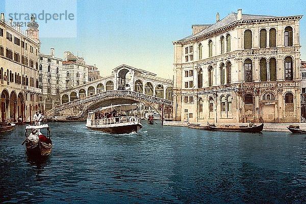 Canal Grande mit der Rialto-Brücke  Venedig  Italien