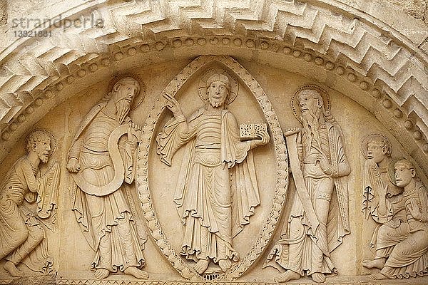 Das Clunisianische Priorat von La Charite-sur-Loire  Christus in Majestät.