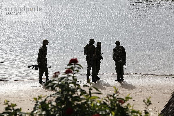 Militärische Sicherheit auf der Insel Lamu  Shela  Kenia.