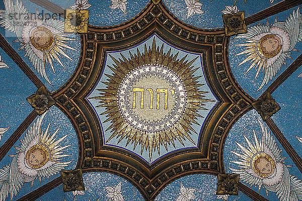 YAHVE-Monogramm an der Decke der Basilika von Fourviere