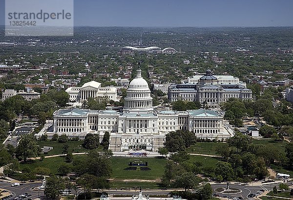 Luftaufnahme des Kapitolgebäudes der Vereinigten Staaten  Washington  D.C. 2009