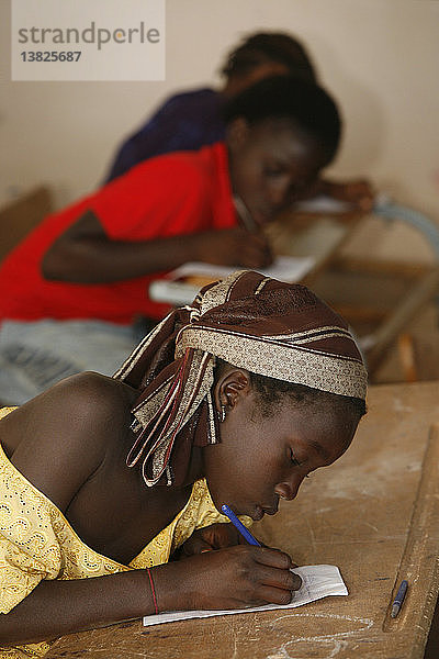 Schulkinder in Senegal