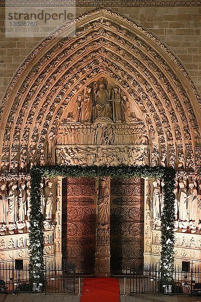 Zentralportal oder Portal des Jüngsten Gerichts  Kathedrale Notre-Dame de Paris.