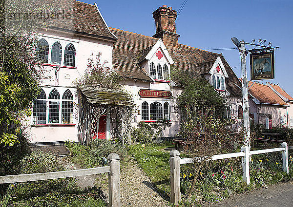 White Horse Pub Easton Suffolk