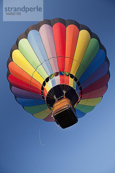 Heißluftballon im Flug
