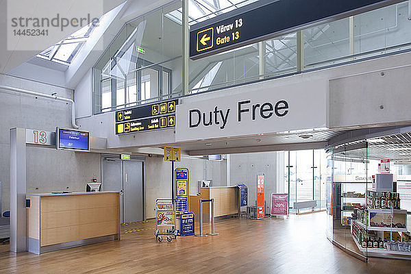 Duty-free-Schild im leeren Flughafen
