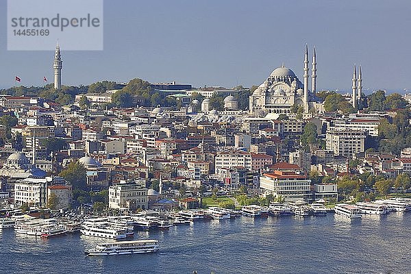 Türkei  Istambul  Panorama auf das Goldene Horn. Aufnahmestandpunkt: Galata-Turm