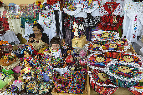 Markt von Chichicastenango  Guatemala  Mittelamerika.