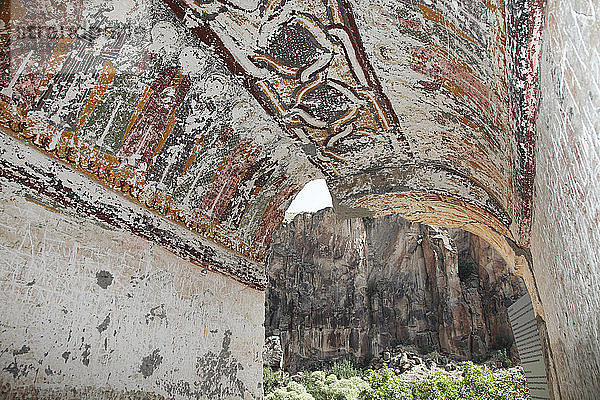 Türkei  Zentralanatolien  Kappadokien  Provinz Aksaray  Ihlara-Tal  Terrassenkirche (Purenli saki kilise) in der Ihlara-Schlucht