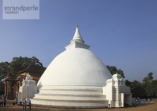Sri Lanka; Colombo  Kelaniya Raja Maha Vihara  buddhistischer Tempel  dagoba '.