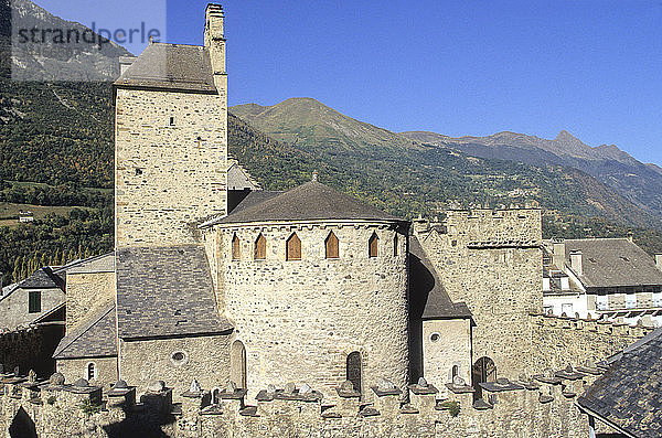 Frankreich  Occitanie (Midi Pyrenees )  Hautes Pyrenees (65)  Luz Saint Sauveur  Templiers Kirche