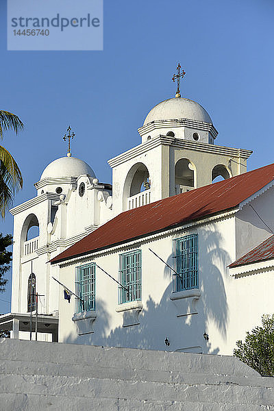 Kirche in Flores  Peten  Guatemala  Zentralamerika.