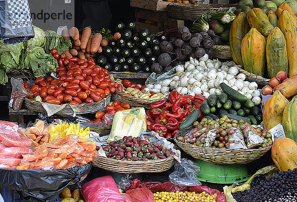 Marktstand in Coban  Guatemala  Mittelamerika.