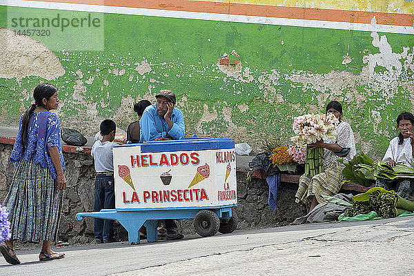 Markt in Coban  Guatemala  Mittelamerika.