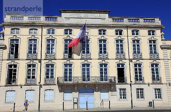 Frankreich  Bourgogne Franche Comte  Departement Saone et Loire (71)  Macon  Rathaus