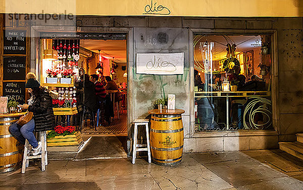 Granada  Spanien - 6. Januar 2017 - Restaurant Lio  Granada  Provinz Granada  Andalusien  Spanien  Westeuropa