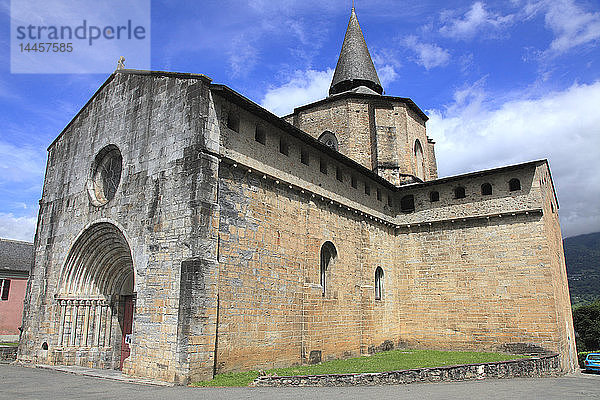 Frankreich  Occitanie (Midi Pyrenees )  Hautes Pyrenees (65)  Saint Savin  Abteikirche